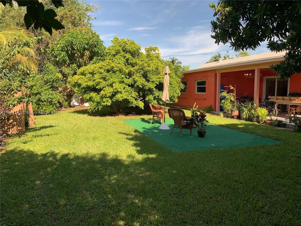 En Venta: $850,000 (4 camas, 2 baños, 2090 Pies cuadrados)