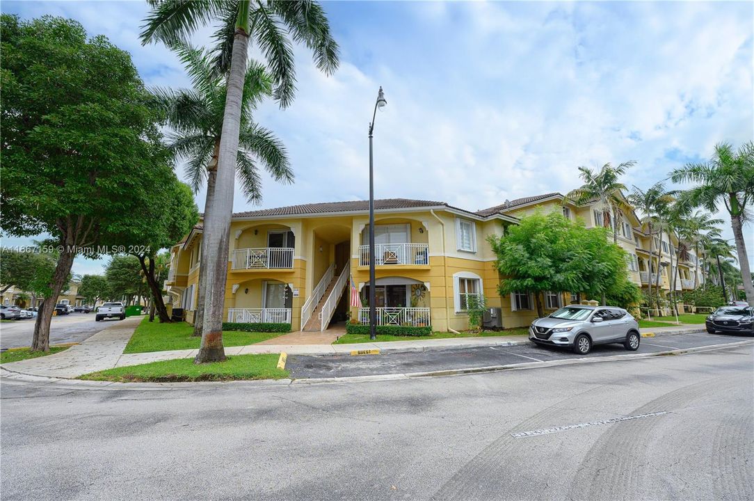 For Sale: $500,000 (3 beds, 2 baths, 0 Square Feet)