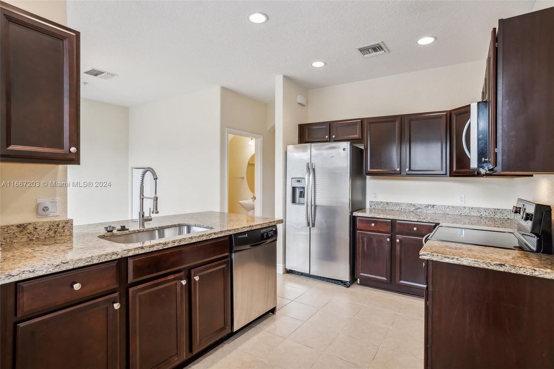 For Sale: $399,000 (3 beds, 2 baths, 1536 Square Feet)