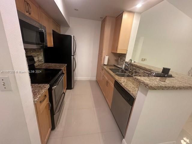 En Venta: $245,000 (1 camas, 1 baños, 742 Pies cuadrados)