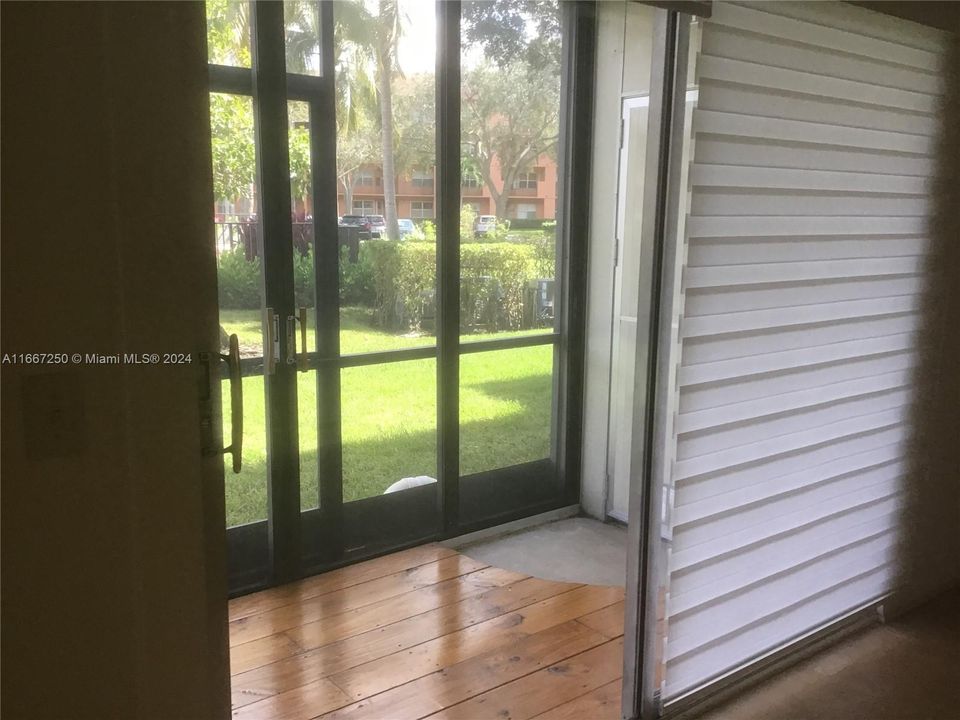 En Venta: $215,000 (2 camas, 1 baños, 1032 Pies cuadrados)