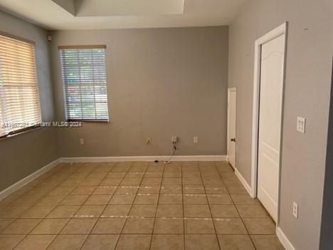 For Rent: $3,400 (3 beds, 2 baths, 1777 Square Feet)