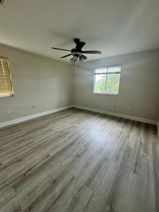 For Rent: $4,100 (4 beds, 2 baths, 2684 Square Feet)