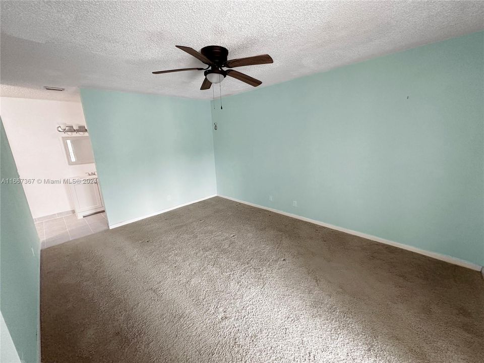 For Rent: $2,700 (3 beds, 2 baths, 1093 Square Feet)