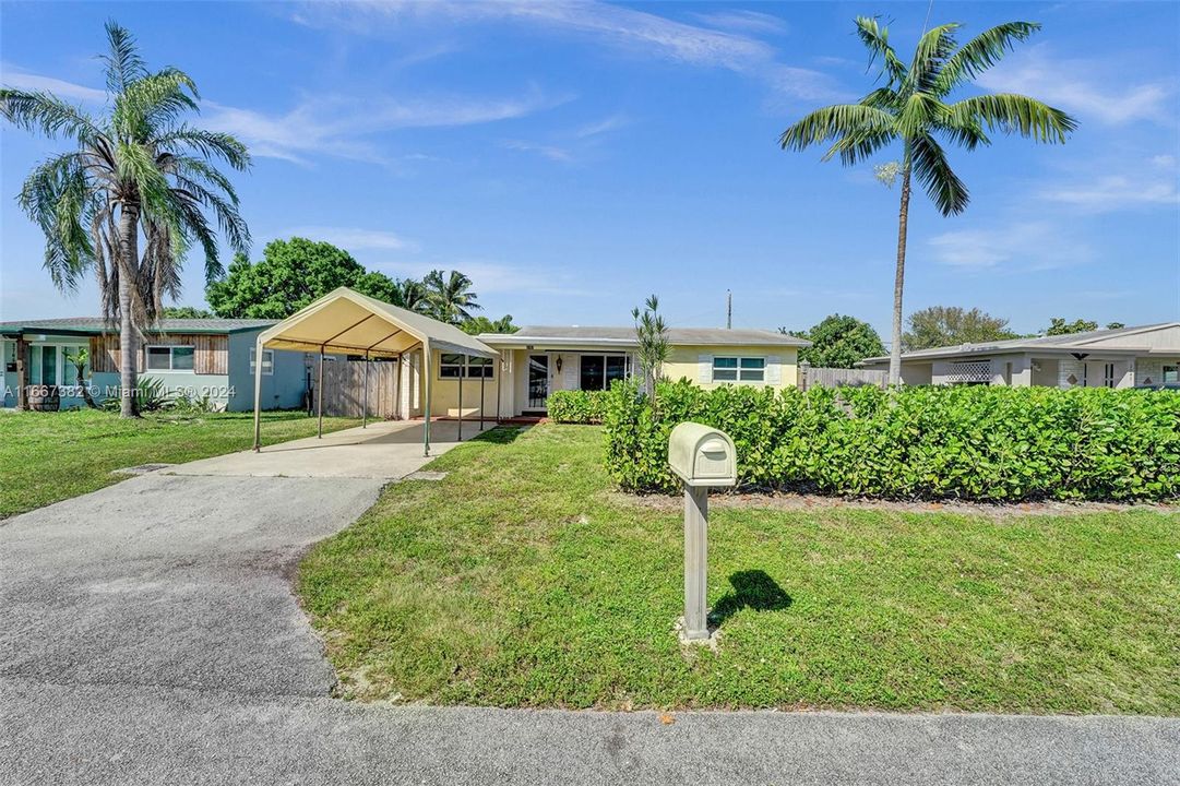 For Sale: $565,000 (3 beds, 2 baths, 1352 Square Feet)