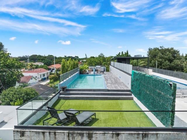 En Venta: $1,950,000 (4 camas, 4 baños, 3040 Pies cuadrados)