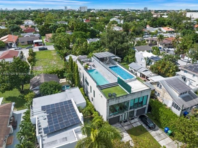 En Venta: $1,950,000 (4 camas, 4 baños, 3040 Pies cuadrados)