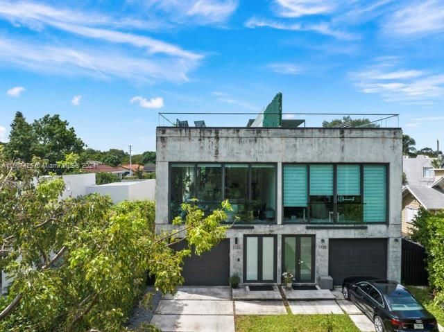 En Venta: $1,950,000 (4 camas, 4 baños, 3040 Pies cuadrados)