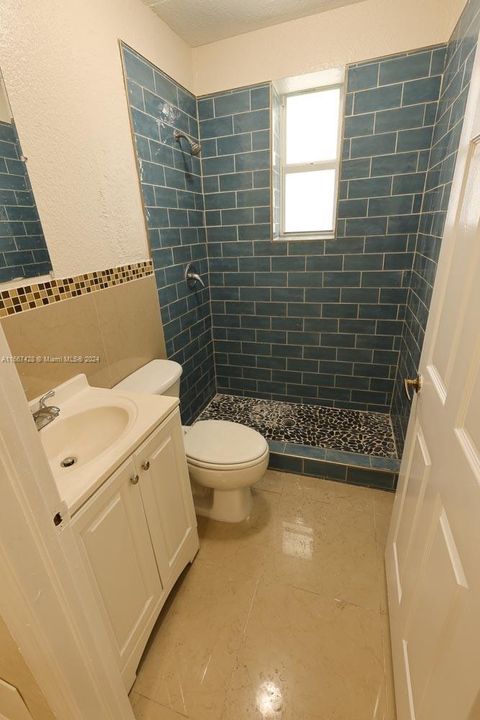 For Sale: $163,495 (1 beds, 1 baths, 465 Square Feet)