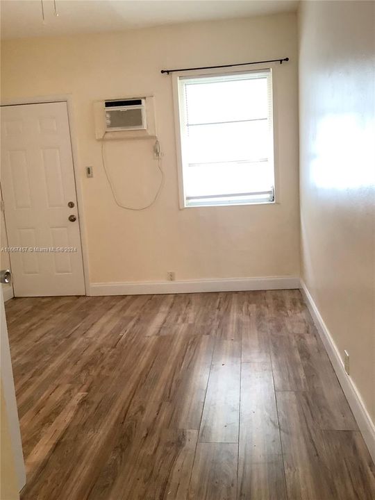 For Rent: $1,500 (1 beds, 1 baths, 1780 Square Feet)