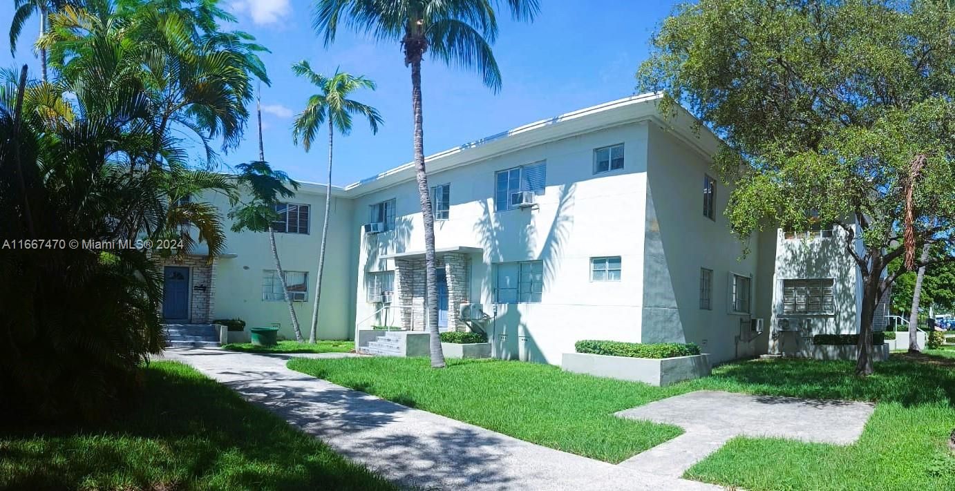 Recently Rented: $2,100 (1 beds, 1 baths, 577 Square Feet)