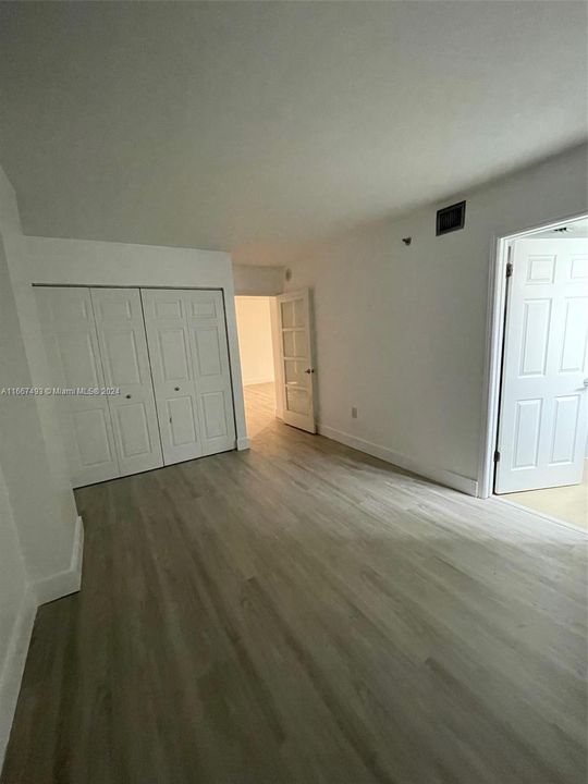 For Rent: $3,000 (2 beds, 2 baths, 914 Square Feet)