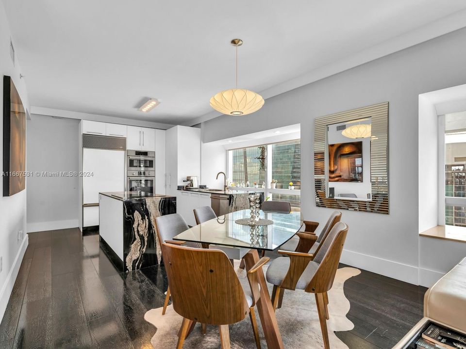 For Sale: $1,995,000 (2 beds, 2 baths, 1747 Square Feet)