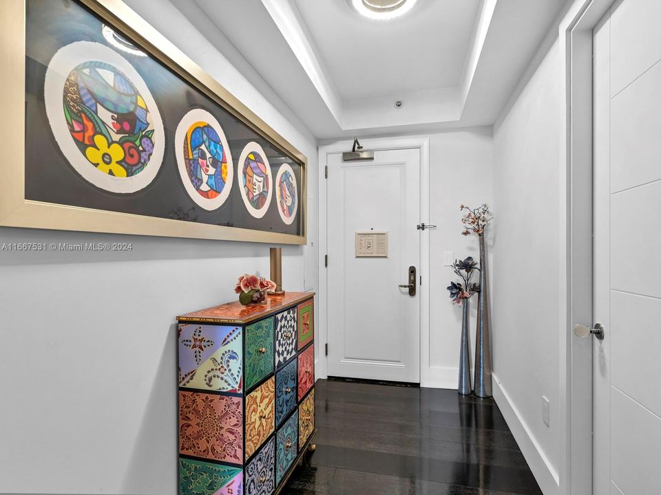 For Sale: $1,995,000 (2 beds, 2 baths, 1747 Square Feet)