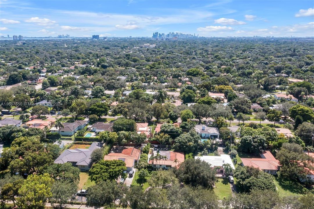 For Sale: $1,250,000 (3 beds, 2 baths, 1800 Square Feet)