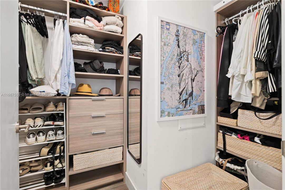 Walk-in closet