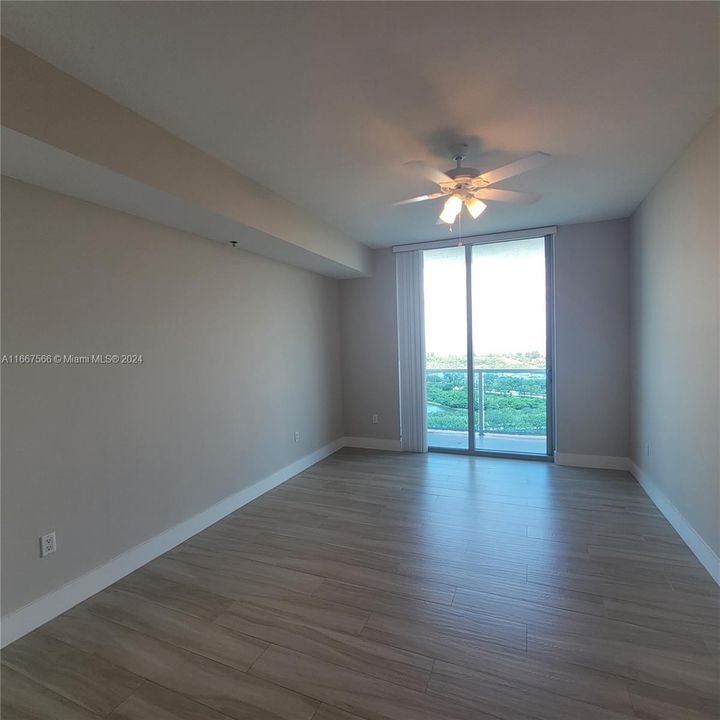 For Rent: $2,550 (2 beds, 2 baths, 954 Square Feet)