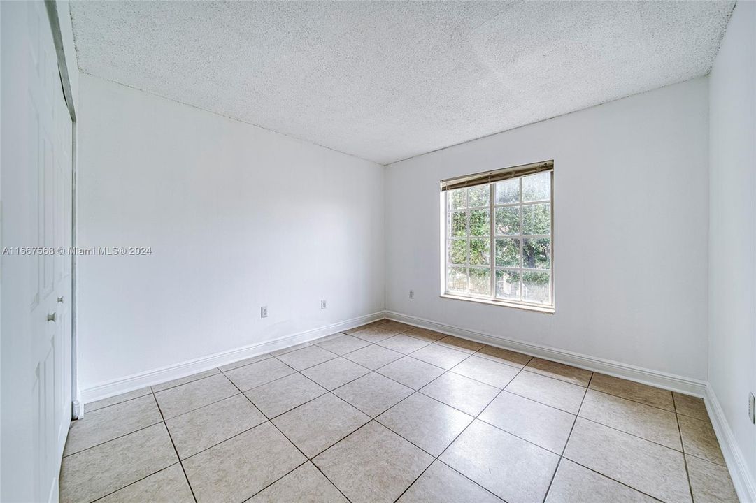 For Rent: $2,500 (2 beds, 2 baths, 1061 Square Feet)