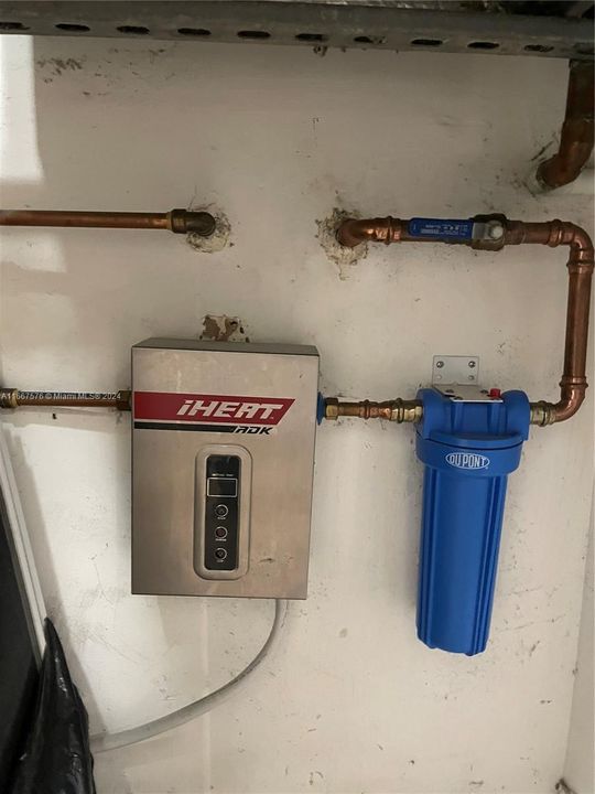 Tankless water heater