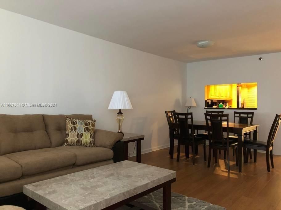 For Sale: $445,000 (1 beds, 1 baths, 1066 Square Feet)