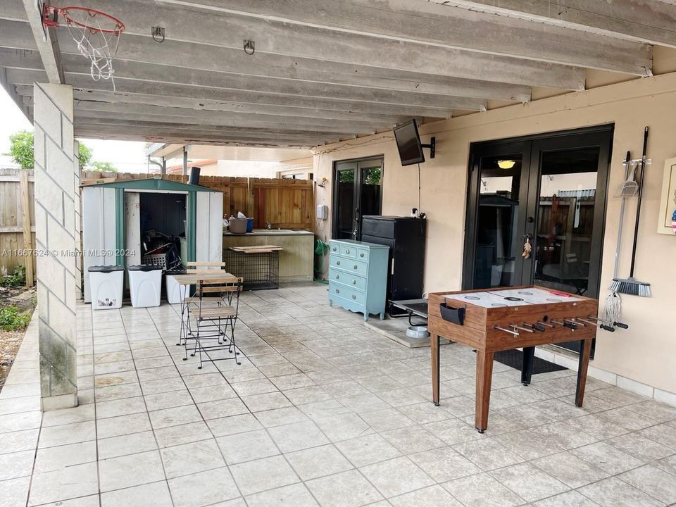 En Venta: $450,000 (3 camas, 2 baños, 1113 Pies cuadrados)