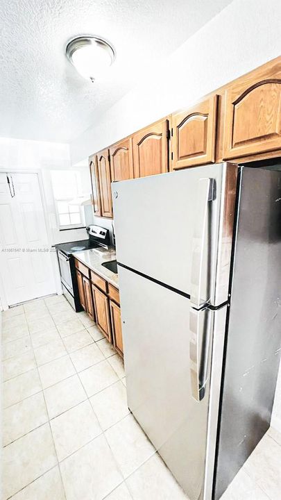 For Rent: $1,500 (1 beds, 1 baths, 653 Square Feet)