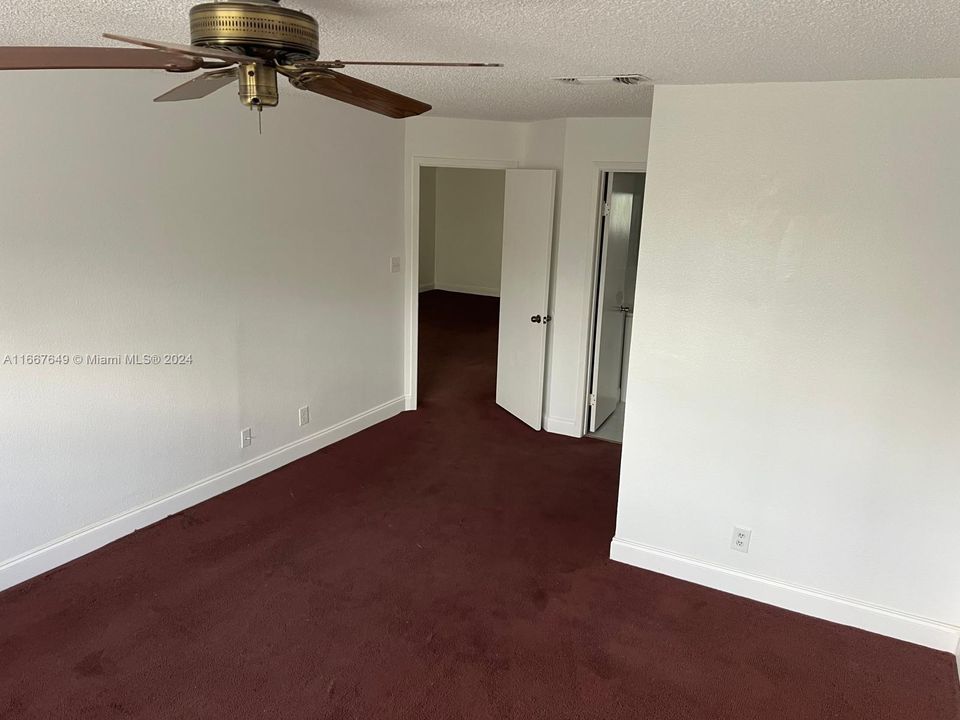 For Rent: $2,600 (3 beds, 2 baths, 1305 Square Feet)