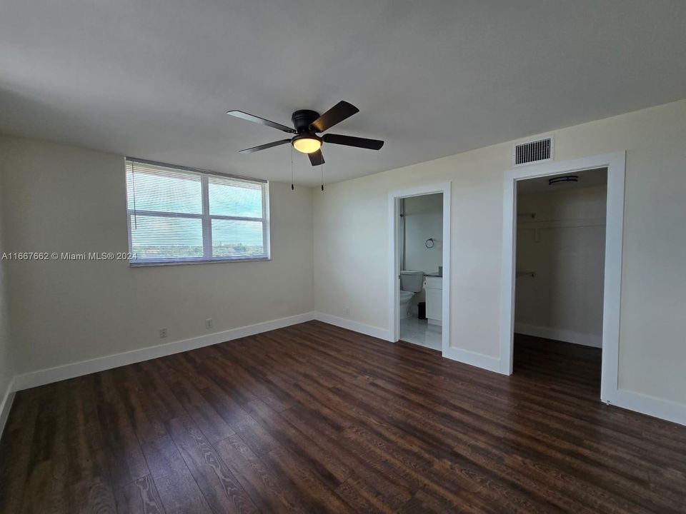 For Rent: $2,650 (2 beds, 2 baths, 1168 Square Feet)