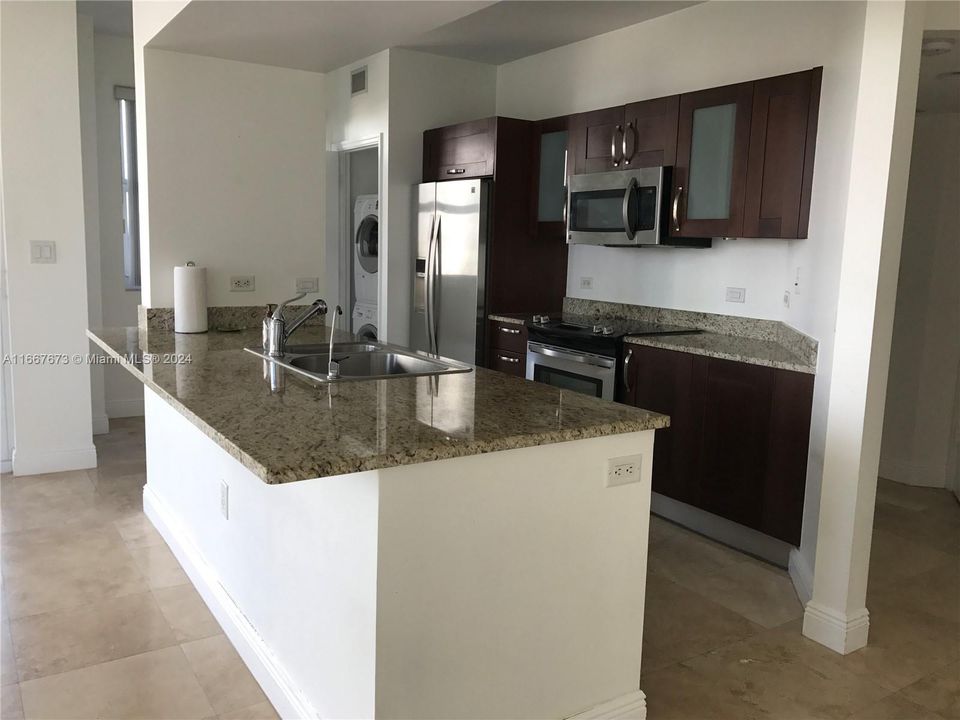 For Rent: $3,850 (2 beds, 2 baths, 1312 Square Feet)