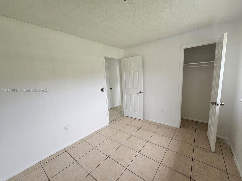 For Sale: $279,500 (3 beds, 1 baths, 1456 Square Feet)