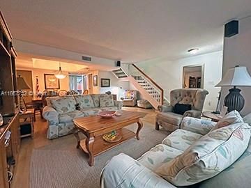 For Sale: $459,000 (3 beds, 2 baths, 1662 Square Feet)