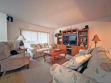 For Sale: $459,000 (3 beds, 2 baths, 1662 Square Feet)