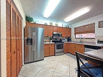 For Sale: $459,000 (3 beds, 2 baths, 1662 Square Feet)