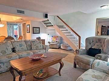 For Sale: $459,000 (3 beds, 2 baths, 1662 Square Feet)