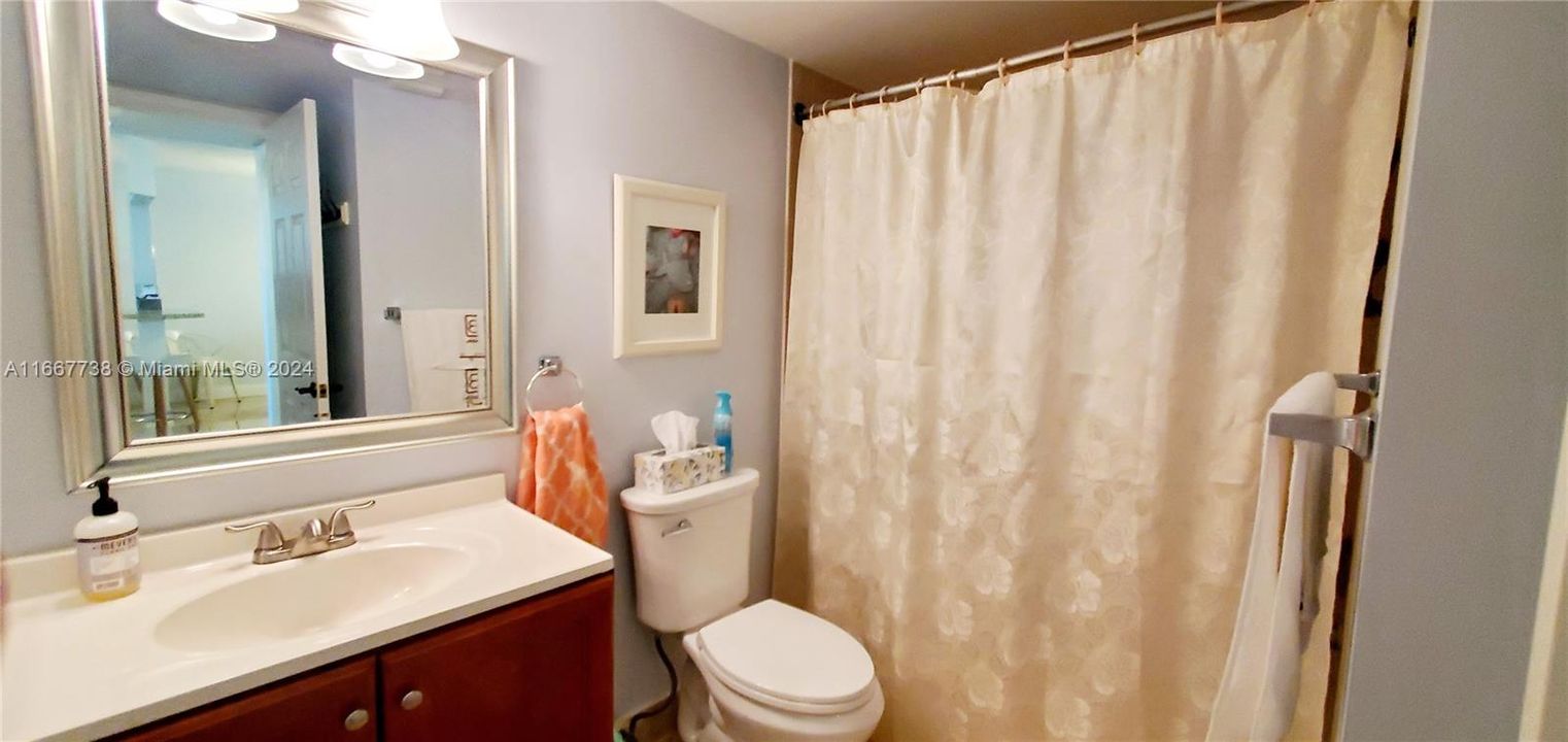 For Sale: $270,000 (2 beds, 2 baths, 1470 Square Feet)