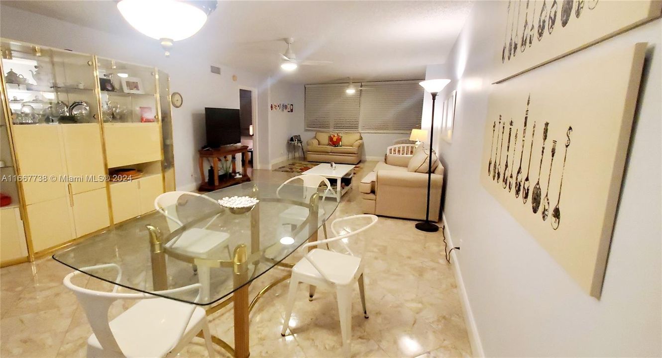 For Sale: $270,000 (2 beds, 2 baths, 1470 Square Feet)