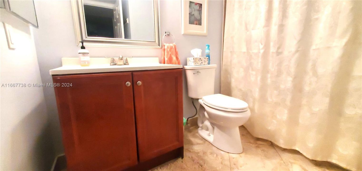 For Sale: $270,000 (2 beds, 2 baths, 1470 Square Feet)