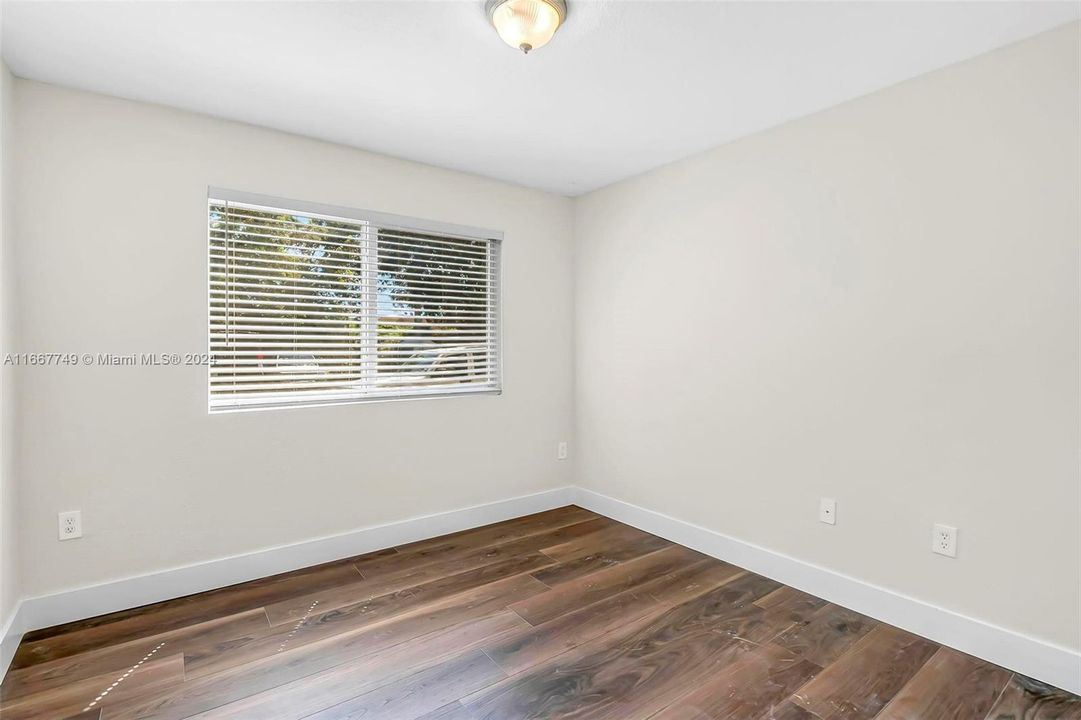 For Sale: $254,000 (3 beds, 2 baths, 1126 Square Feet)