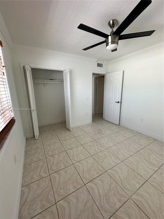 Recently Rented: $1,950 (2 beds, 1 baths, 643 Square Feet)