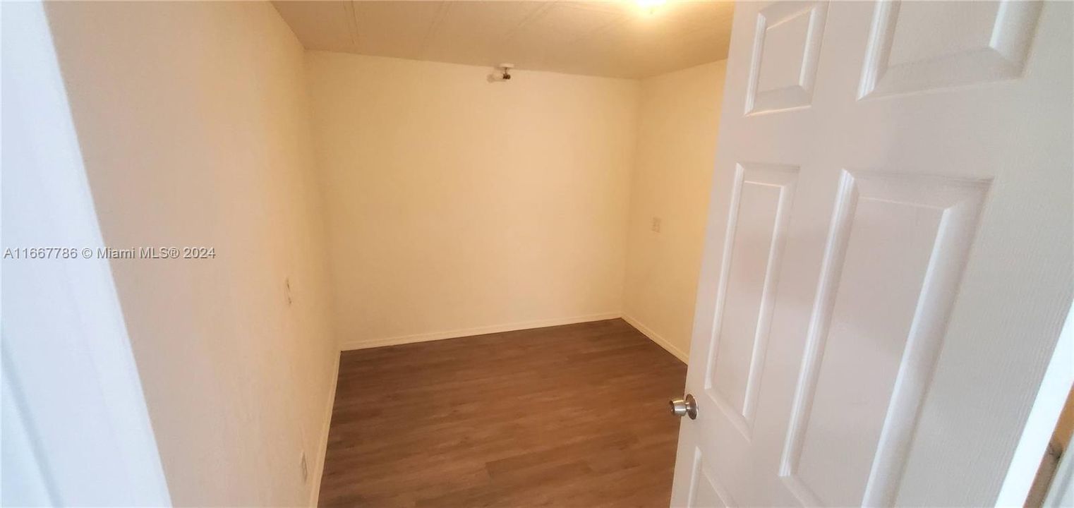 For Sale: $360,000 (3 beds, 2 baths, 1638 Square Feet)