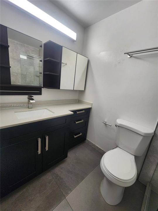 For Sale: $309,500 (2 beds, 2 baths, 1086 Square Feet)