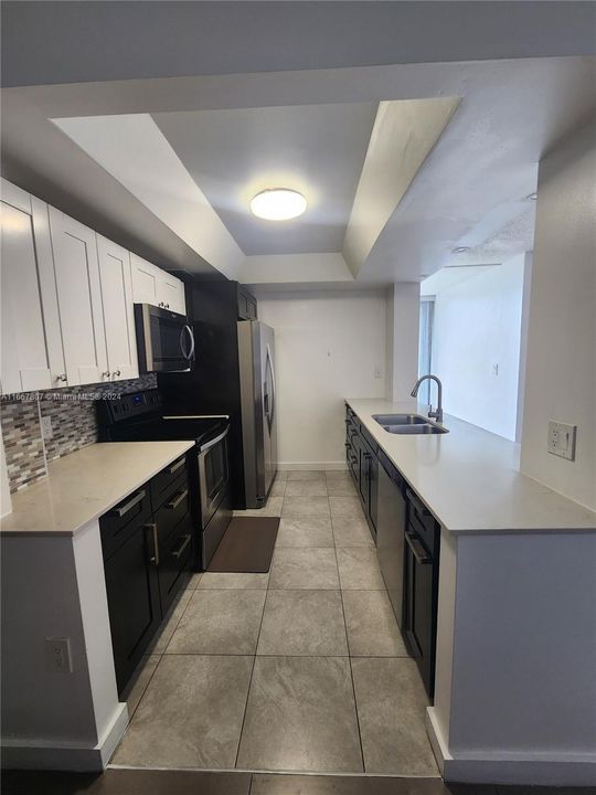 For Sale: $309,500 (2 beds, 2 baths, 1086 Square Feet)