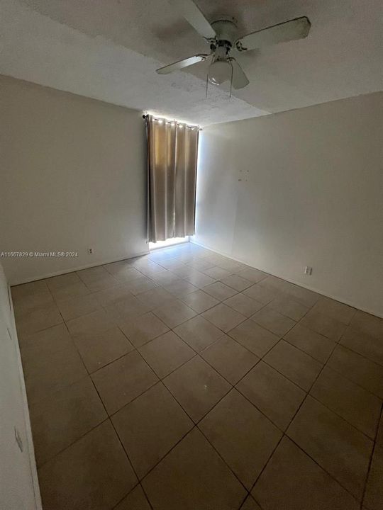 For Rent: $1,500 (1 beds, 1 baths, 800 Square Feet)