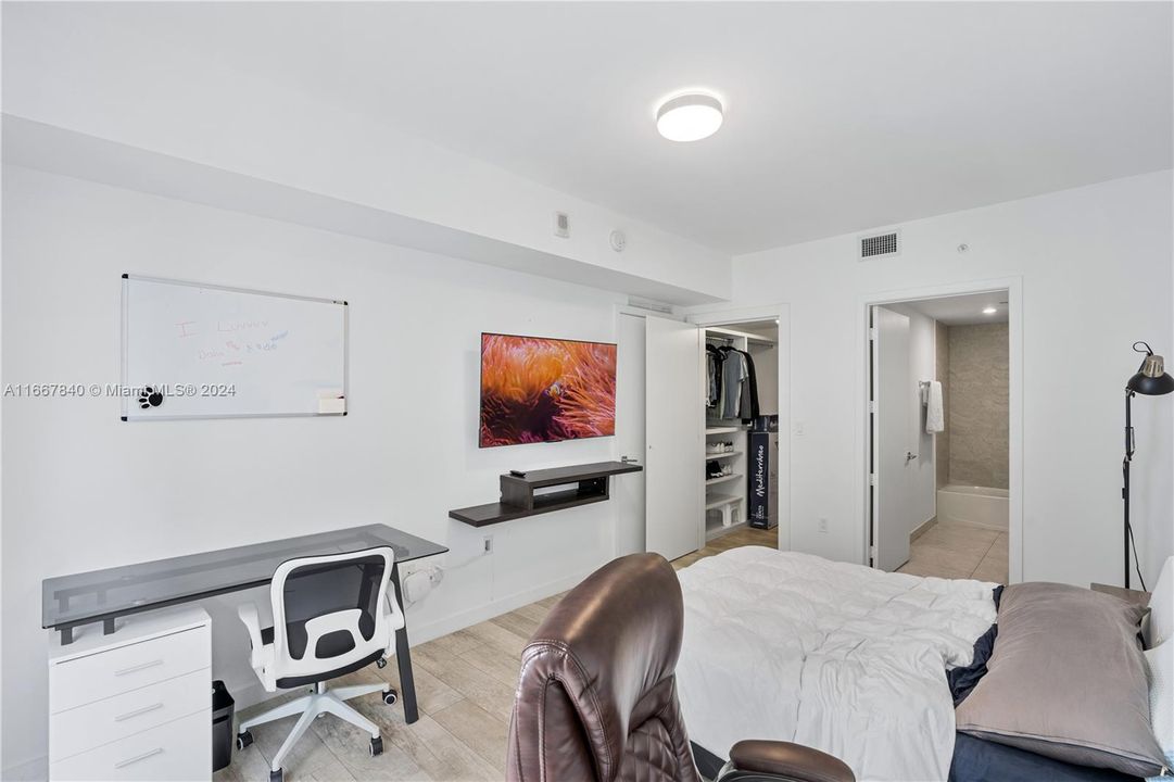 For Sale: $791,533 (2 beds, 2 baths, 1171 Square Feet)