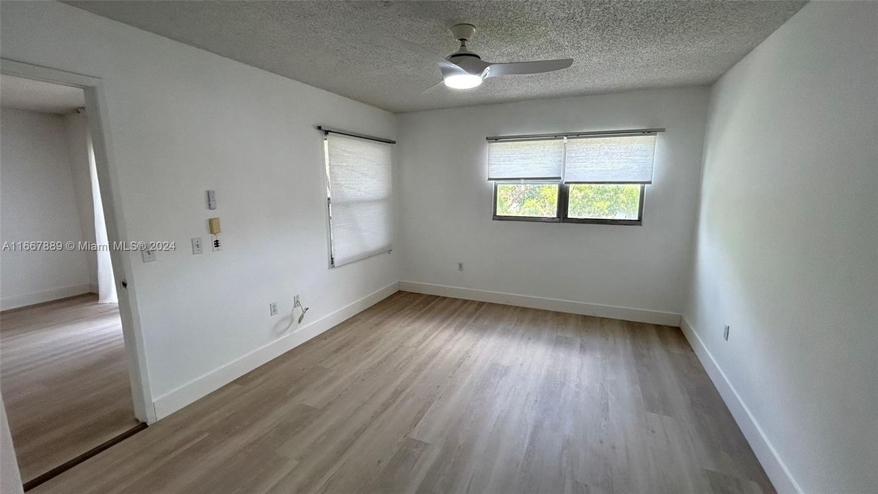 For Rent: $2,000 (2 beds, 1 baths, 1032 Square Feet)