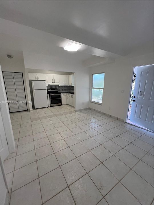 Recently Rented: $2,200 (2 beds, 1 baths, 0 Square Feet)