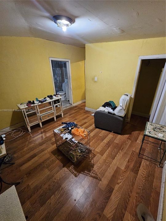 En Venta: $445,000 (5 camas, 3 baños, 1352 Pies cuadrados)