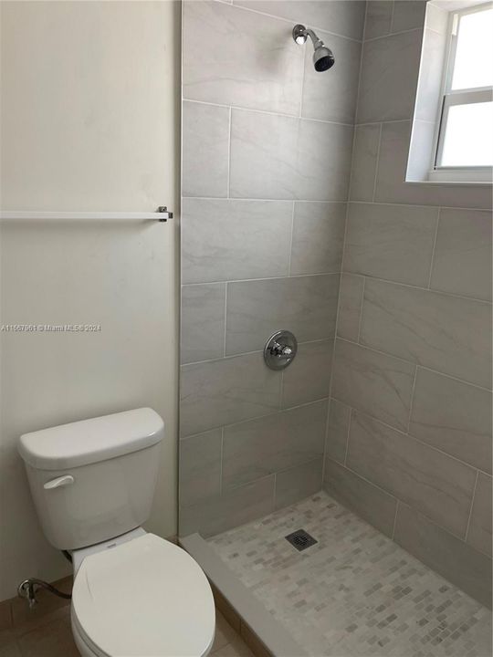 For Rent: $1,990 (1 beds, 1 baths, 7400 Square Feet)