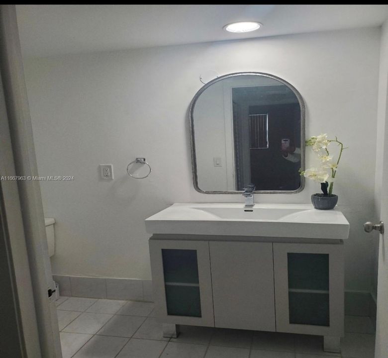 En Venta: $275,000 (1 camas, 1 baños, 810 Pies cuadrados)