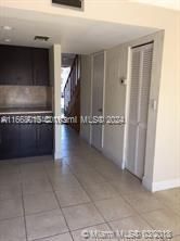 For Sale: $345,000 (2 beds, 1 baths, 828 Square Feet)